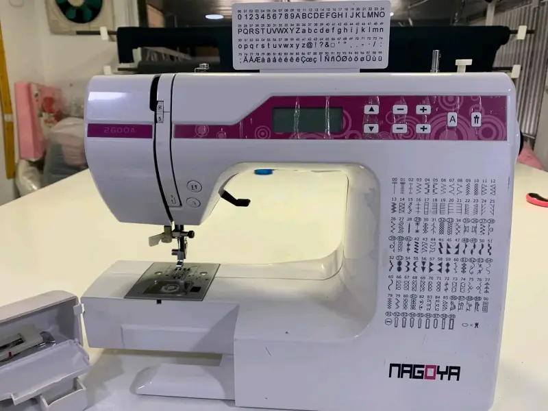 Máquina de Coser Electrónica Nagoya con Múltiples Puntadas - 5