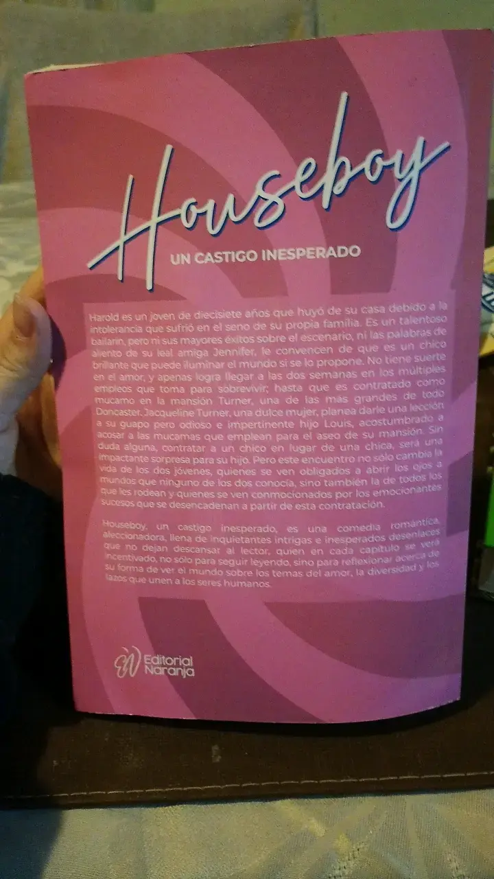 Libro 'Houseboy: Un Castigo Inesperado' - 2