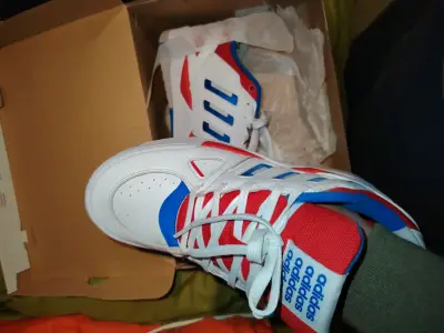 Zapatillas Adidas Midcity - miniatura 3