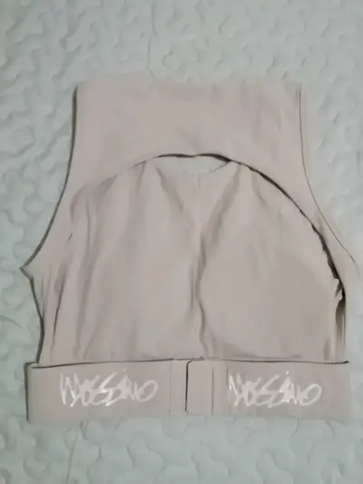 Top deportivo rosado pastel Massimo con logo - miniatura 2