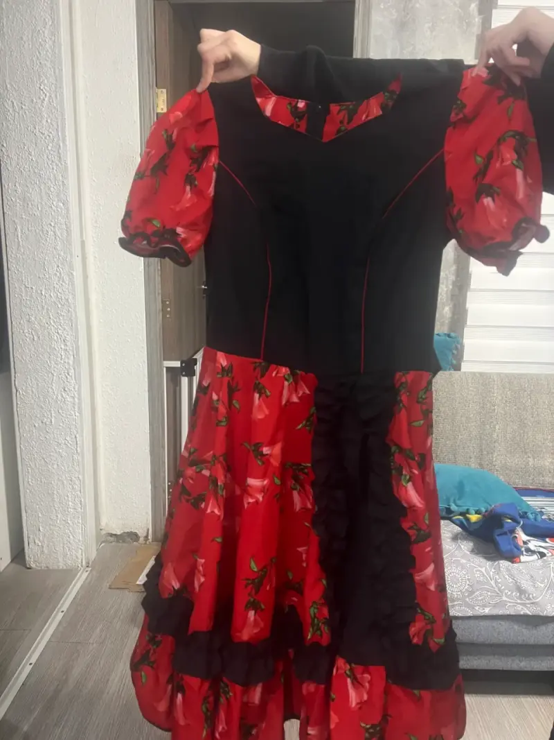 Vestido flamenco rojo con enagua blanca - 2