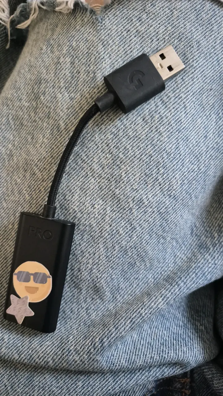 Audífonos Logitech Pro con micrófono desmontable - 3