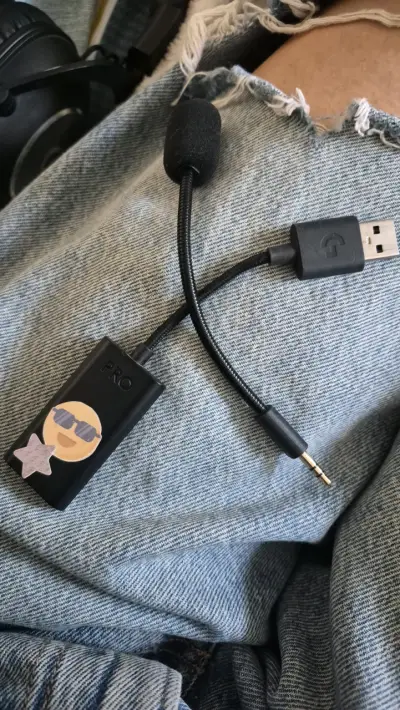 Audífonos Logitech Pro con micrófono desmontable - miniatura 4