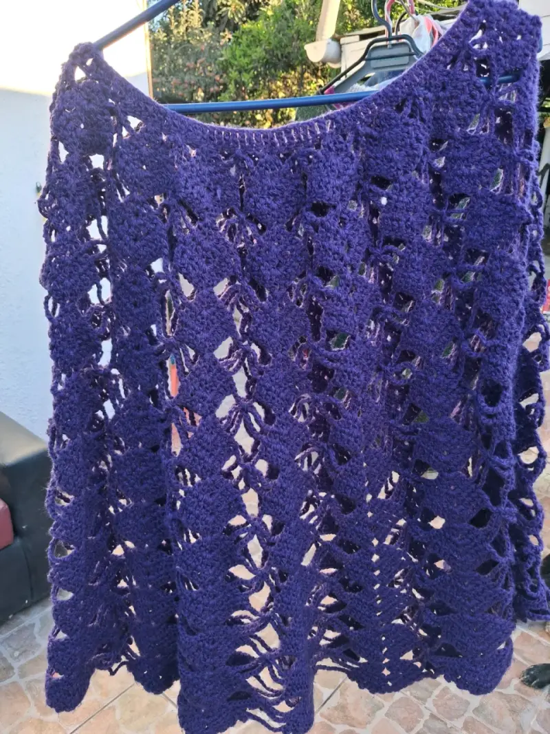 Suéter tejido a crochet morado para mujer - 5