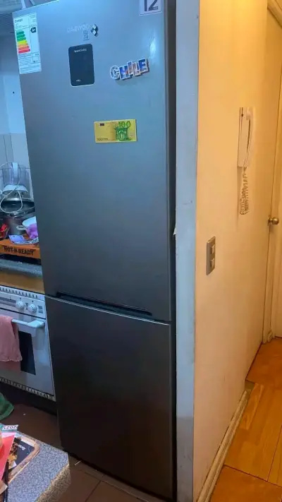 Refrigerador Daewoo Smart Cooling gris - miniatura 3