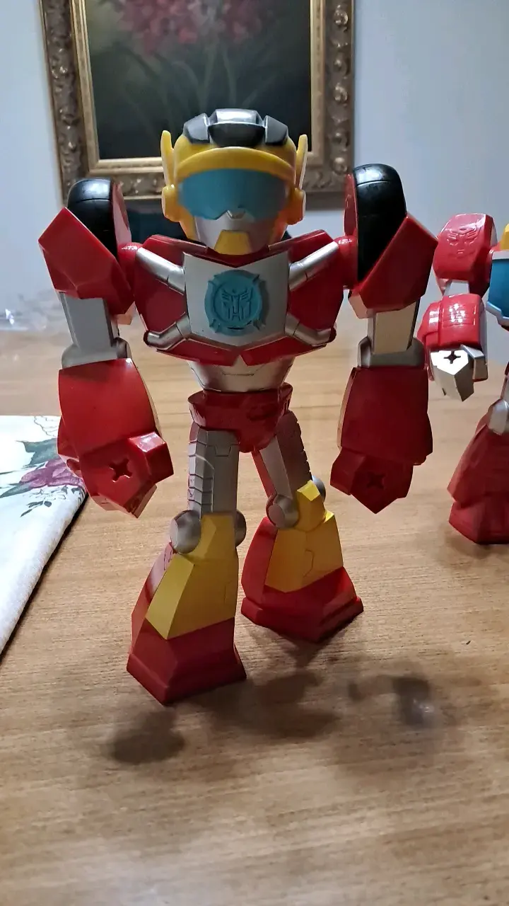Figura de acción Transformer rojo y amarillo - 1