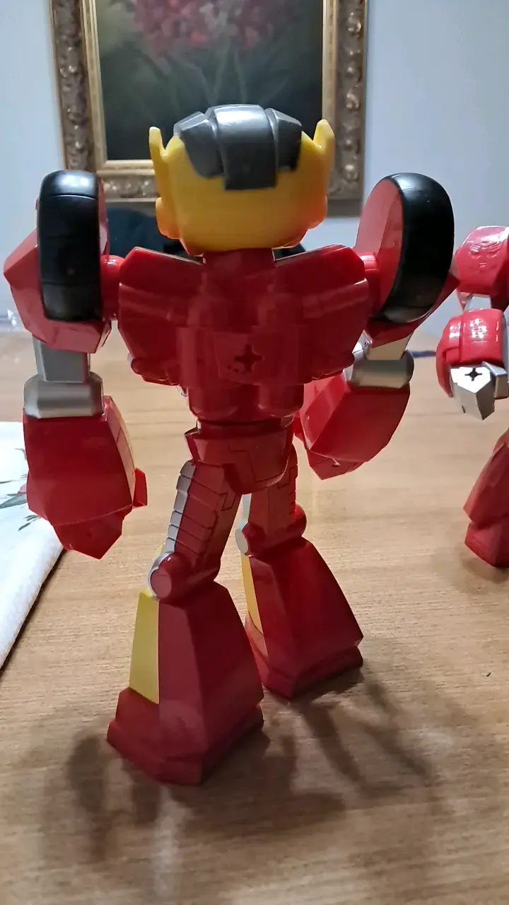 Figura de acción Transformer rojo y amarillo - 2