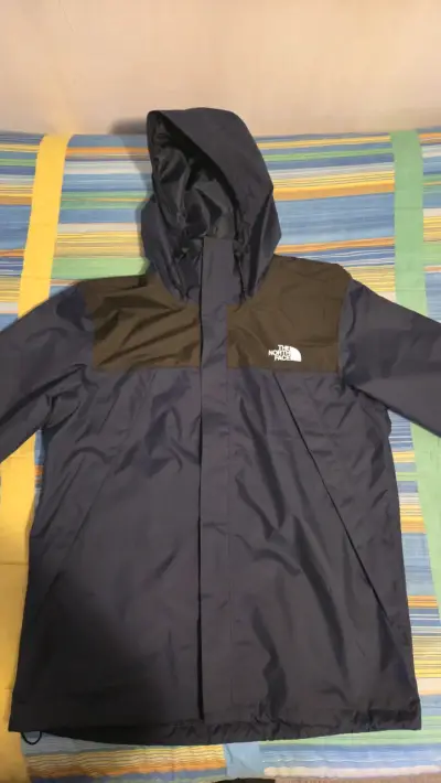 Chaqueta impermeable The North Face azul con capucha - miniatura 1