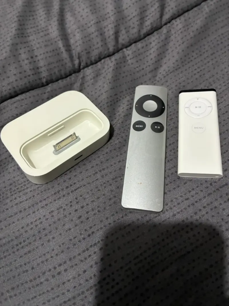 Apple Dock - 2
