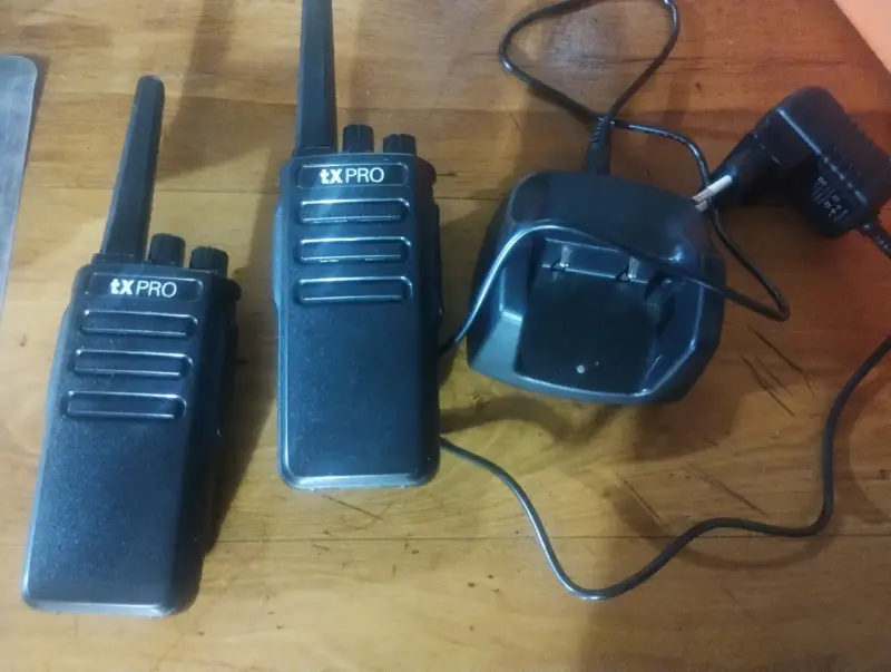 Radios portátil txPRO en buen estado - 2