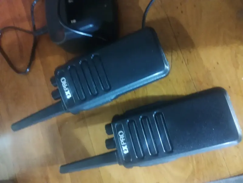 Radios portátil txPRO en buen estado - 4