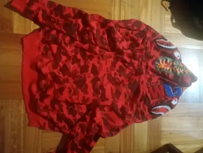Polerón Bape Shark rojo talla m - miniatura 3
