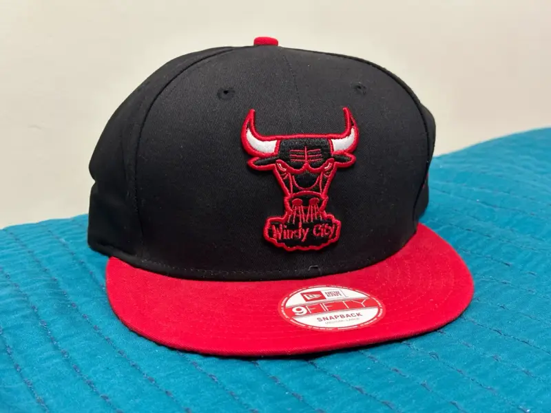 Pack 2 Gorras: New Era Chicago y Mitchell & Ness - 1