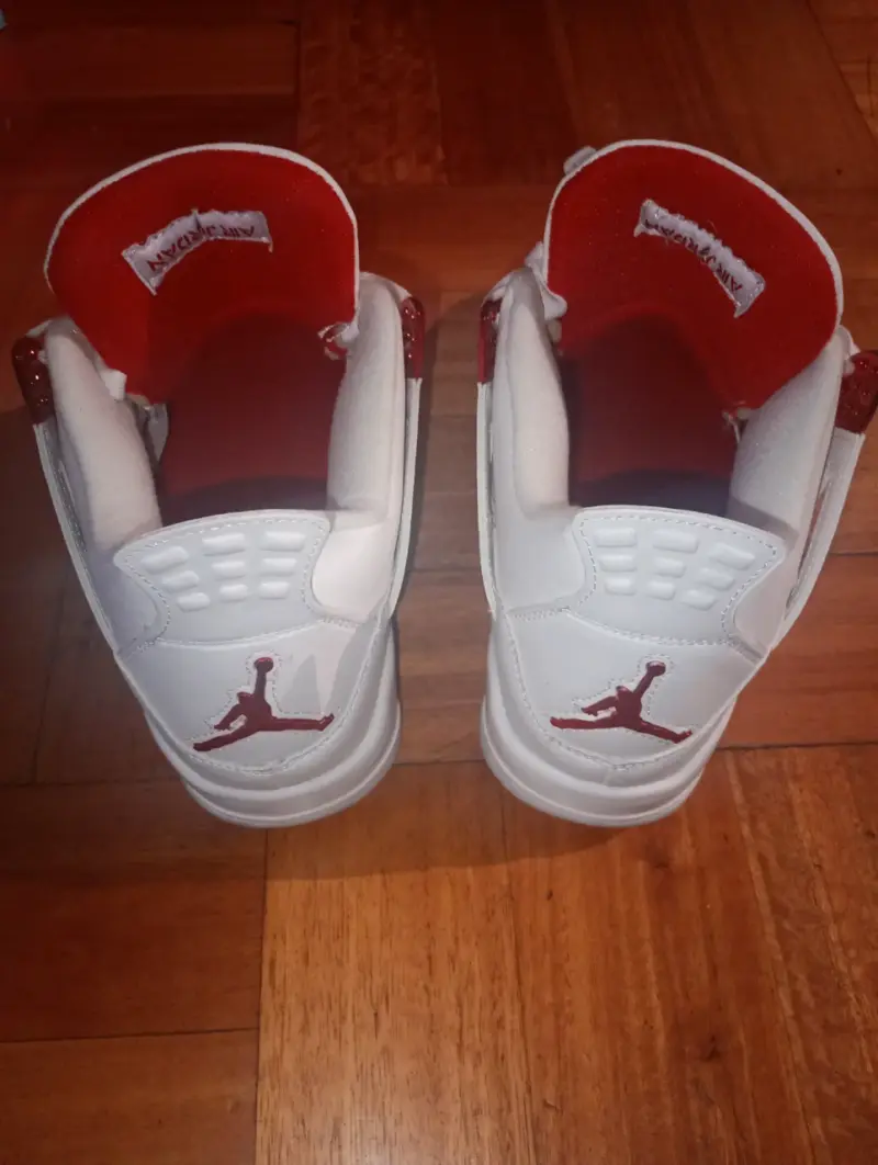 Jordan 4 Red Metalic Talla 43 - 3