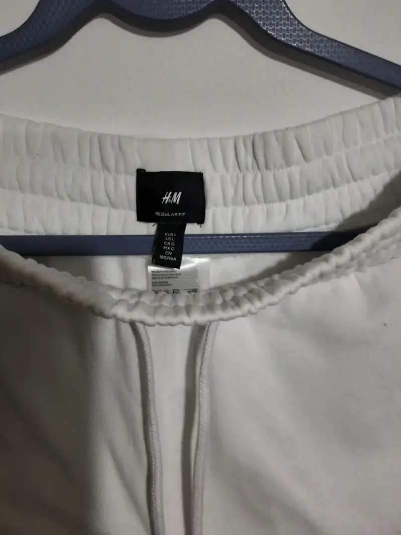 Shorts deportivos blancos H&M para hombre - 3