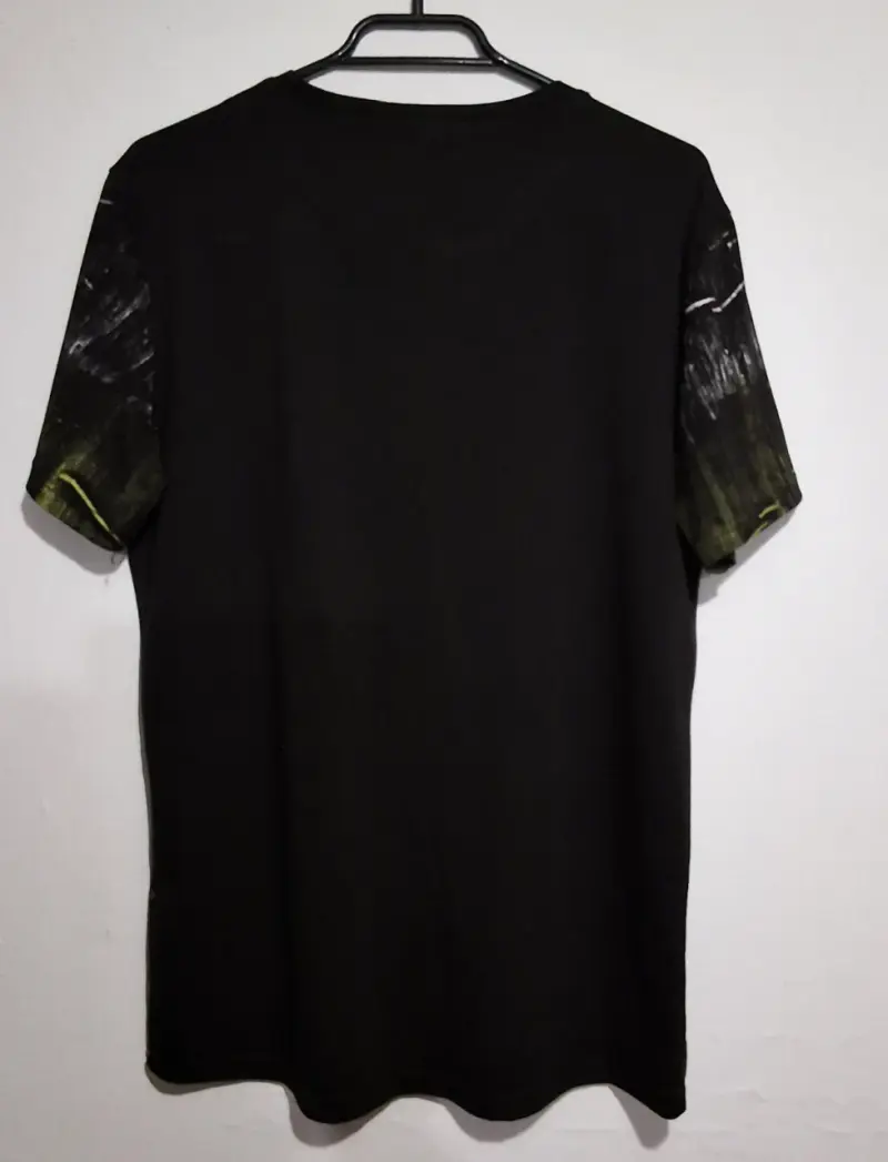 Polera negra con diseño Fijona talla XL - 2