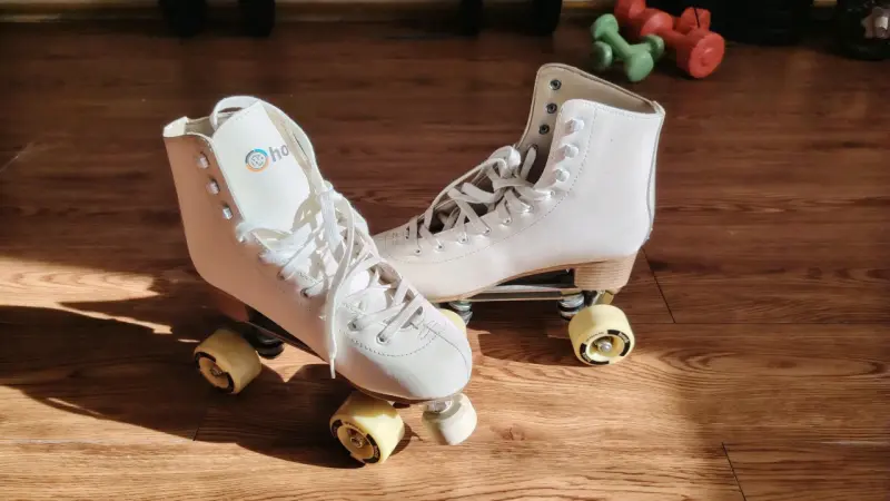 Patines de Cuatro Ruedas Blancos para Adulto - 1