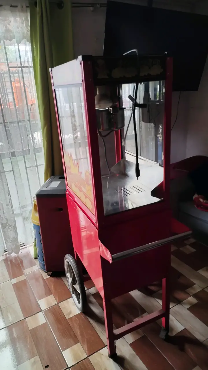 Máquina de Palomitas de Maíz Roja con Carrito - 3