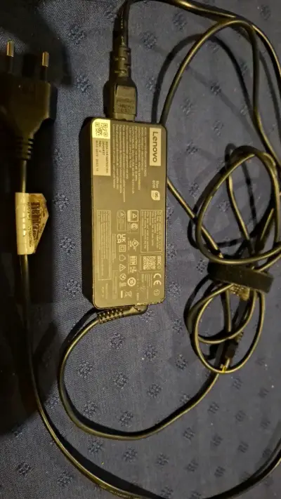 Notebook Lenovo con pantalla de 14 pulgadas - miniatura 4