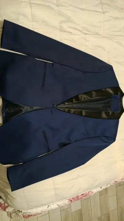Blazer azul elegante para hombre - miniatura 1