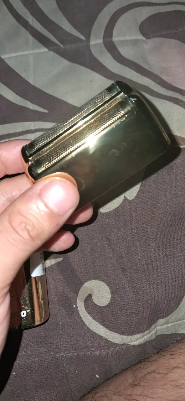 Afeitadora eléctrica dorada BaBylissPRO - 3