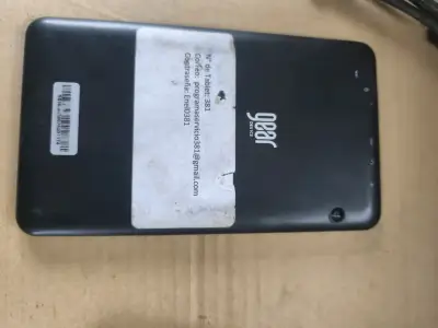 Tablet Samsung Gear 7 pulgadas usada - miniatura 2