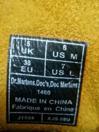 Botas amarillas Dr. Martens 1460 de cuero - miniatura 1