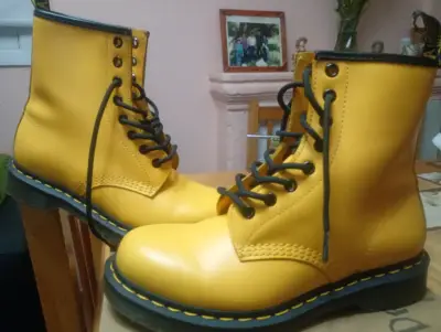 Botas amarillas Dr. Martens 1460 de cuero - miniatura 2
