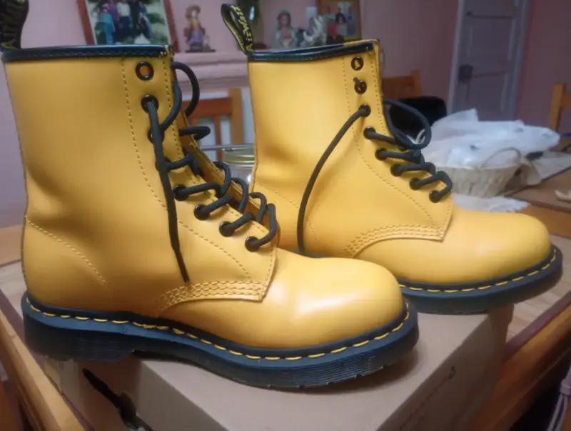 Botas amarillas Dr. Martens 1460 de cuero - 5