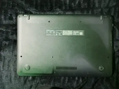 Laptop ASUS X540L en buen estado - miniatura 2