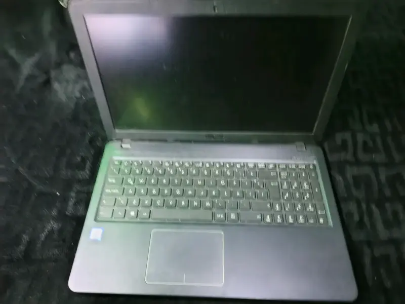 Laptop ASUS X540L en buen estado - 5
