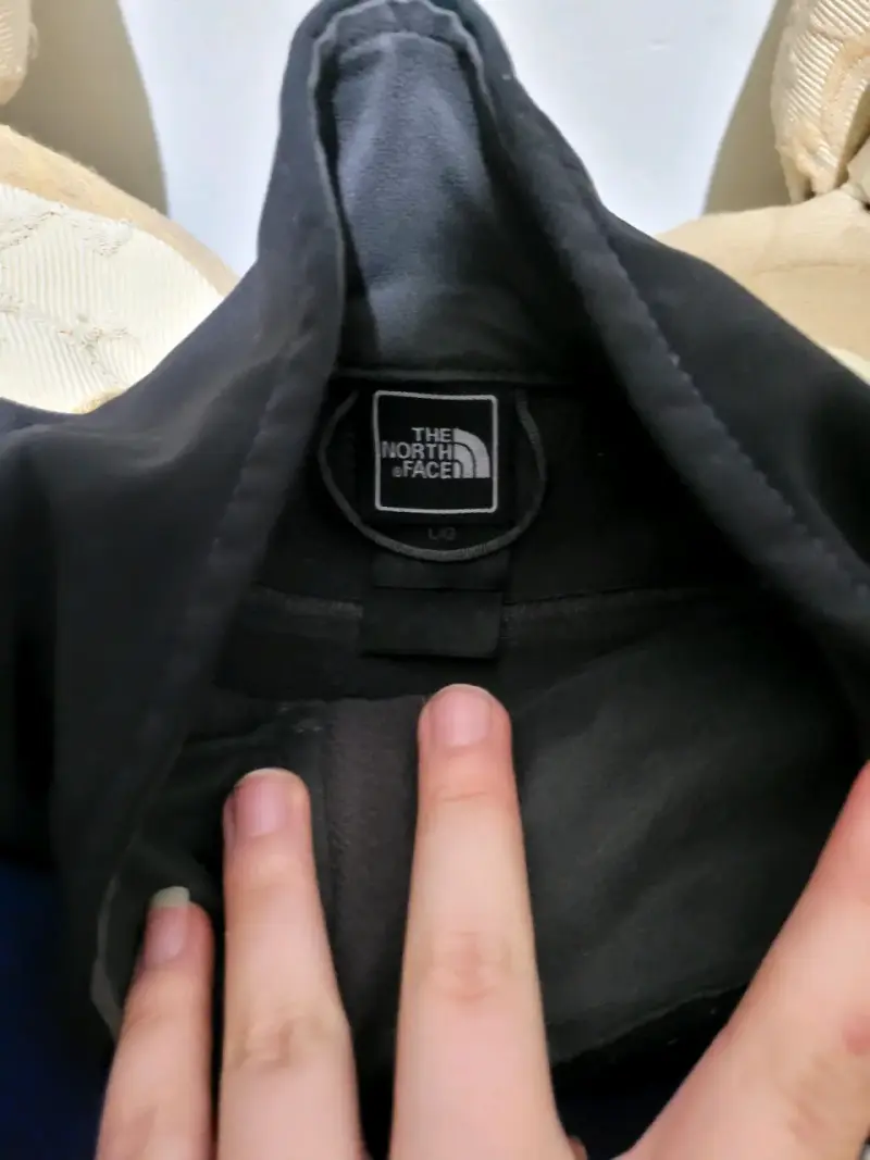 Chaqueta polar The North Face azul y negra - 3