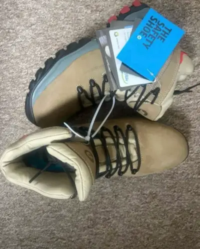 Botas de seguridad cuero beige con suela antide - miniatura 3