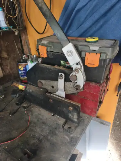 Cizalla manual para metal de alta resistencia - miniatura 1