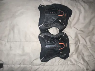 Chaqueta de moto negra con protecciones SPK - miniatura 4