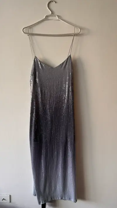 Vestido Zara de lentejuelas plateado fiesta - miniatura 1