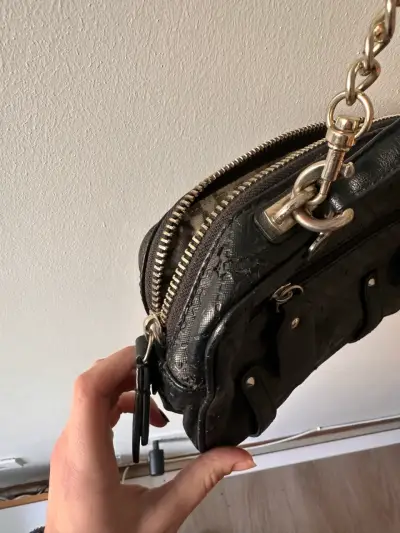 Cartera Guess Original cuero usada - miniatura 6