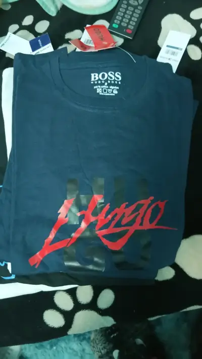 Se vende polera y polerones - miniatura 4