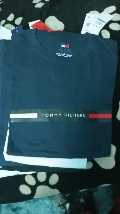 Se vende polera y polerones - miniatura 6
