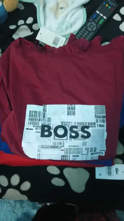 Se vende polera y polerones - miniatura 11