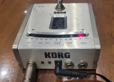 Pedal afinador Korg DT-10 cromático - miniatura 1