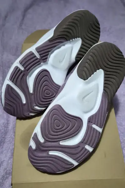 Zapatillas deportivas Nike moradas talla 39 - miniatura 3