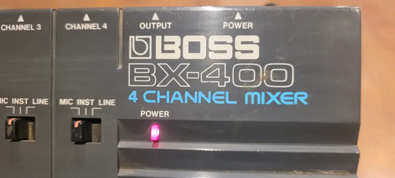 Mezclador de Audio Boss BX-400 de 4 Canales - 2