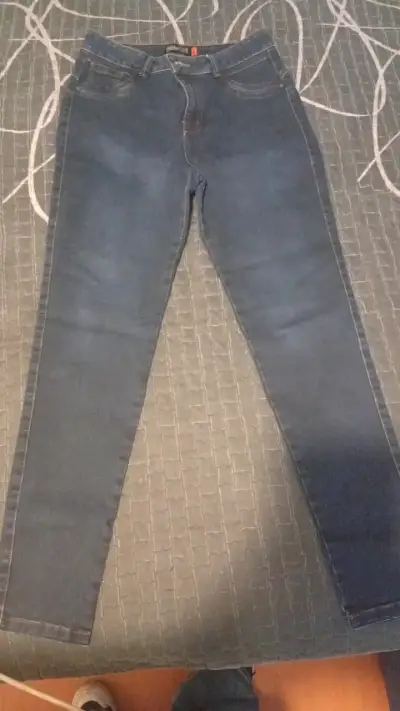 Jeans azul oscuro para mujer talla 42 - miniatura 1