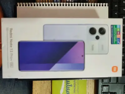 Smartphone Xiaomi Redmi Note 13 Pro+ 5G con cargador - miniatura 1