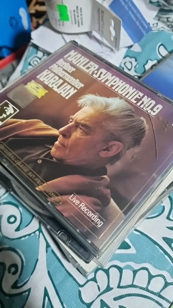 CD Mahler Sinfonía No. 9 por Karajan - 1