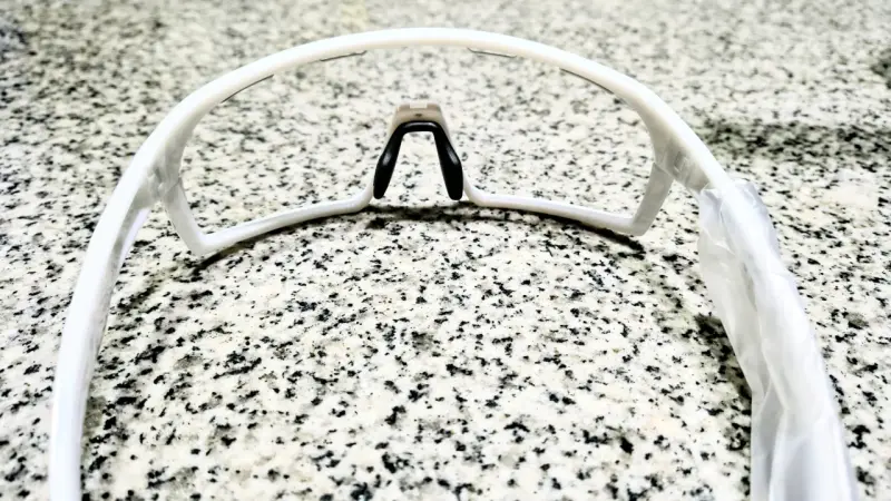 Gafas deportivas blancas SCVCN para deporte - 3