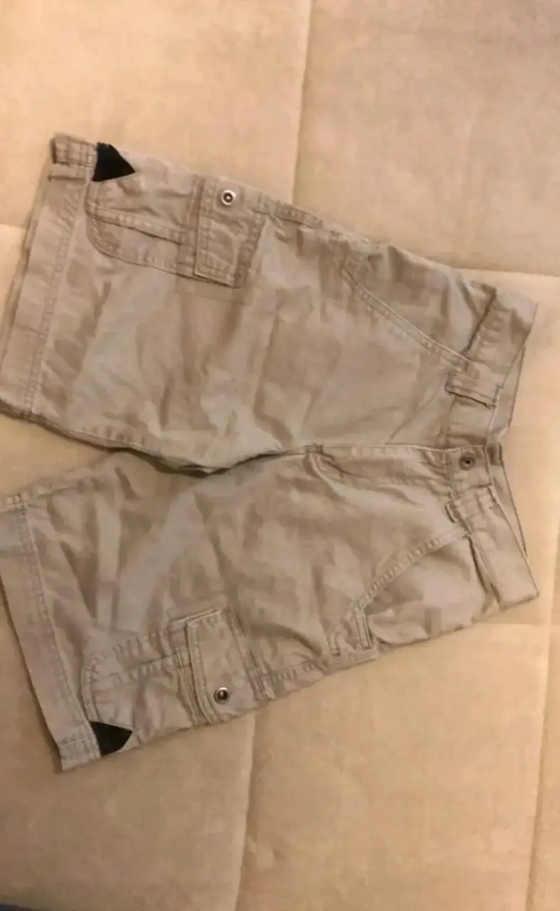 Bermudas cargo beige de algodón - 1