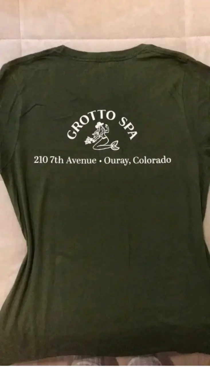 Polera verde Western Hotel & Spa - 2
