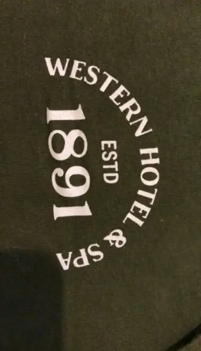 Polera verde Western Hotel & Spa - miniatura 3
